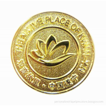 Souvenir Shinny Gold Metal Iron Personalized Lapel Pins For Promotion Gifts